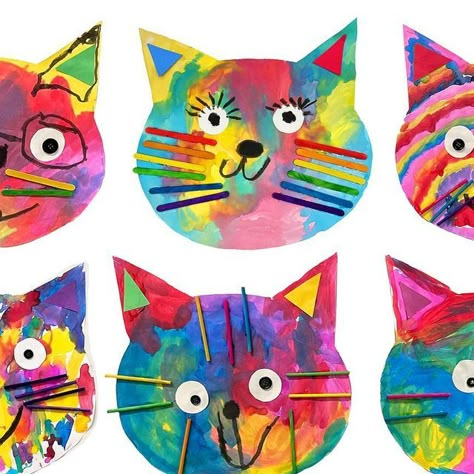 Mrs. S on Instagram: "Looking for some fun, easy projects to start the school year off? I’ve been making these color cats for the past 18 years and I never get tired of them! Each year I make them a little differently whether it’s with finger paint, watercolors or tempera paint sticks.. check out the link in my bio for more ideas!" Pre K Art, Art Lesson Plan, Grade 1 Art, School Instagram, First Grade Art, Kindergarten Art Lessons, Preschool Art Projects, Kindergarten Art Projects, Sensory Ideas