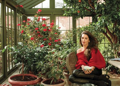 Step Inside George and Amal Clooney’s English Estate | Amal Clooney opens up her home in England, where she's raising twins Ella and Alexander with her husband George. Inexpensive Artwork, Annie Leibovitz Photography, Amal Alamuddin, Amal Clooney, Annie Leibovitz, Brave Women, Rosetta Getty, Vogue Us, Vogue Covers