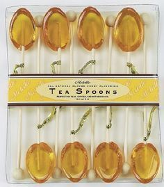 How to make your own honey tea spoons or honey lollipops Clover Honey, Honey Spoons, Cinnamon Tea, Tea Party Favors, Tea Party Food, Tea Spoons, Honey Tea, Honey Recipes, Tea Sandwiches