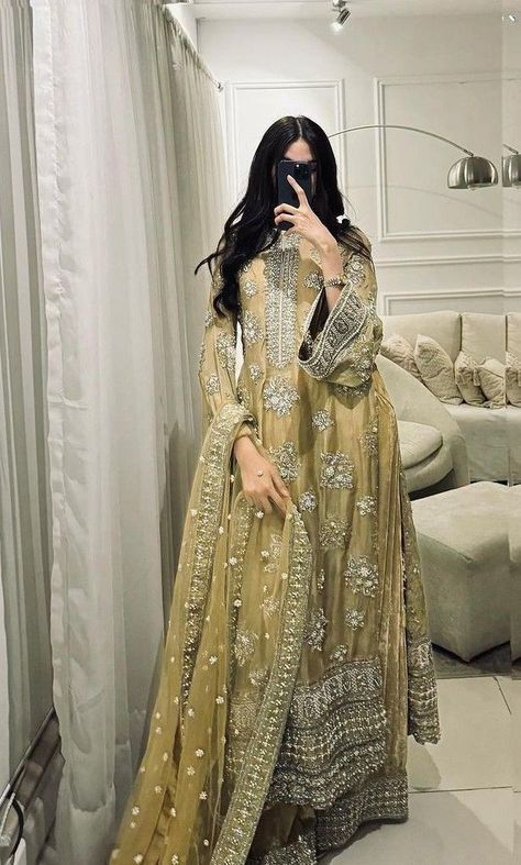 Ethnic Poses, Store Aesthetic, Desi Fits, Indian Suit, Desi Dress, Pakistan Dress, Desi Outfits, Gown With Dupatta, Asian Bridal Dresses