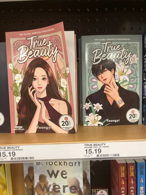 True Beauty Book, True Beauty Kdrama Drawing, True Beauty Aesthetic Kdrama, True Beauty Webtoon Cover, Webtoon Comics True Beauty, Comic Store, Animes To Watch, Christmas List, True Beauty