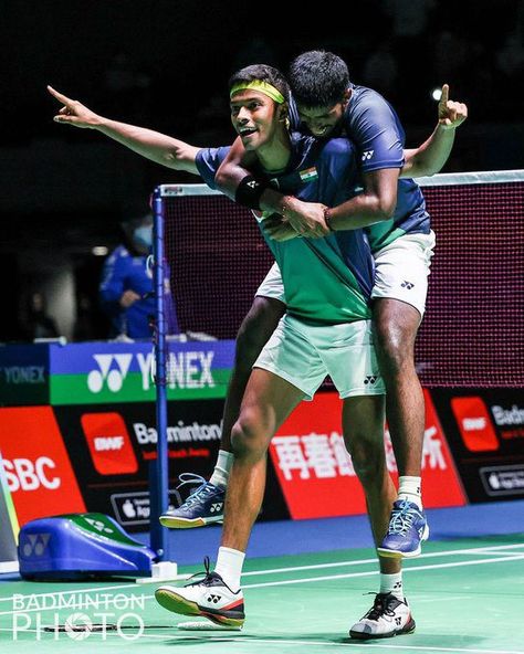 Satwiksairaj Rankireddy and Chirag Shetty, the dynamic Indian Men's Doubles pair, left fans in awe with their exceptional performance at the Korea Open 2023! Their mettle was on full display as they clinched their third title in the BWF Tour, delivering an edge-of-the-seat final that will be etched in badminton history. In an exhilarating showdown, the World No. 3 pair showcased their remarkable tenacity, prevailing over Indonesia's Fajar Alfian and Muhammad Ardianto in a thrilling encounter... Chirag Shetty Badminton, Badminton Doubles, Badminton Quotes, Badminton Photos, Badminton Court, Match Point, Commonwealth Games, Graffiti Characters, Indian Man