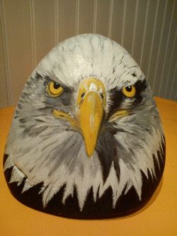 Eagles Painted On Rocks, Eagle Rock Painting, Eagle Painting, Painted Rock Animals, Rock Sculpture, Eagle Art, Eagle Rock, Painted Rocks Diy, Rock Painting Ideas Easy