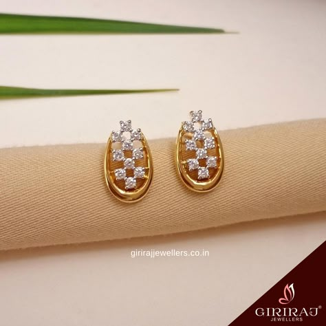 Real Diamond Bali Design, Earrings Jhumka, Gold Earrings For Kids, Real Diamond Earrings, Antique Gold Earrings, Gold Jewelry Outfits, Diamond Bracelet Design, Gold Earrings Models, Diamond Pendants Designs