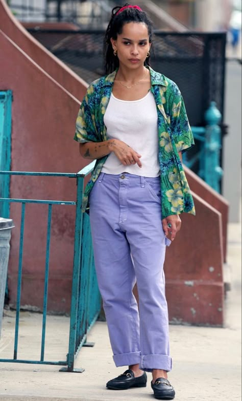 Zoë Kravitz as Rob in High Fidelity • Vintage Stan Ray - Purple relaxed fit trousers Rob Zoe Kravitz, Rob Outfit High Fidelity, Rob Brooks High Fidelity Outfits, Robin High Fidelity Outfits, Rob High Fidelity Style, High Fedility Zoe Outfits, High Fidelity Style, Rob High Fidelity Outfits, Rob Brooks Outfits