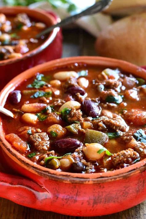 5 Bean Chili 5 Bean Chili, Lemon Tree Dwelling, Turkey Chili Recipe, Meat Chili, Bean Chili Recipe, Bean Chilli, Chili Recipe Turkey, Best Chili Recipe, Chili Recipe Crockpot