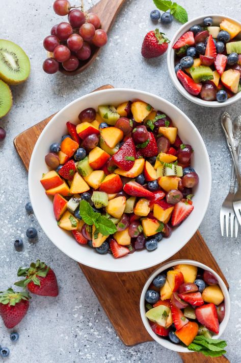 Summer Fruit Salad Tropical Fruit Salad Recipe, Summer Fruit Salad Recipe, Summer Fruit Salad, Tropical Fruit Salad, Cold Salads, Summer Salads With Fruit, Fresh Fruit Salad, Packed Lunch, Cold Salad