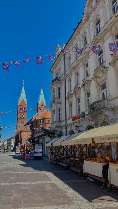 Maribor Aesthetic, Adios Bahamas, Slovenia Aesthetic, Inter Railing, Balkan Aesthetic, Travel Slovenia, Walkable Cities, Maribor Slovenia, Aesthetic Traveling