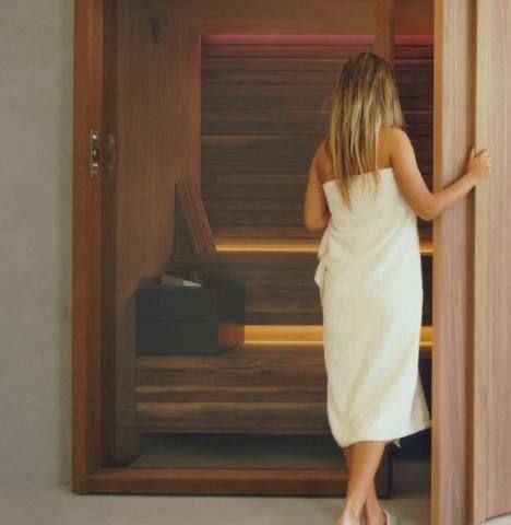 Wellness Room At Home, Salt Cave Spa, Steam Room Shower, Wellness Room, Traditional Saunas, Steam Spa, Steam Sauna, Wellness Hotel, Spa Interior