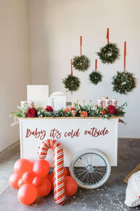 Classy Christmas Party, Adult Christmas Party, Christmas Cocktail Party, Company Christmas Party, Work Christmas Party, Christmas Party Themes, Christmas Shower, Christmas Birthday Party, Christmas Tablescape