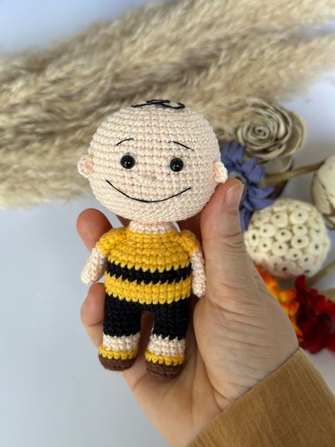 Designer Spotlight: The Best TV, Movie & Storybook Character Patterns For Knitters & Crocheters - KnitHacker Dory Finding Nemo, Harry Potter Toys, Scrappy Doo, Storybook Characters, Paddington Bear, Book Character, Tv Movie, Bear Pattern, Doll Pattern