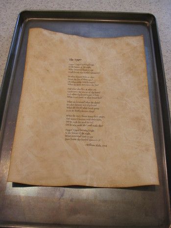 Make Paper Look Old, Aging Paper, Framed Poem, Sheet Music Crafts, Neli Quilling, Laser Paper, Pet Paw Print, Book Page Crafts, How To Make An Envelope