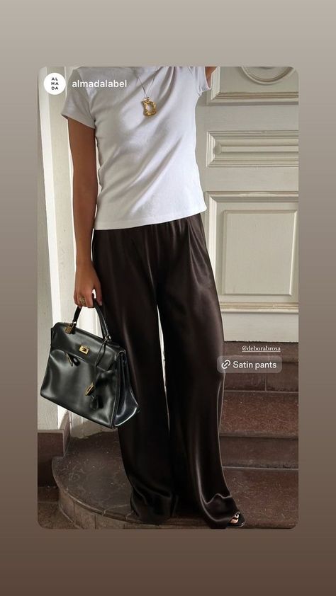 Instagram Satin Pant Outfit, Brown Satin Pants Outfit, Brown Satin Pants, Satin Pants Outfit, Satin Pant, Tomboy Chic, Brown Satin, Satin Pants, Minimal Chic