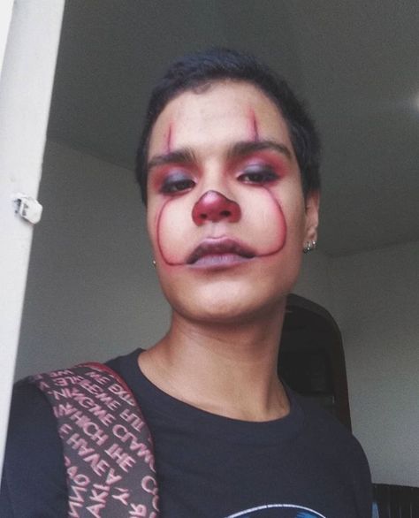 #clown #makeup #boy Pennywise Makeup Boy, Clown Makeup Boy, Pennywise Makeup, Clown Makeup, Face Paint, Carnival Face Paint, Carnival, Makeup, Make Up