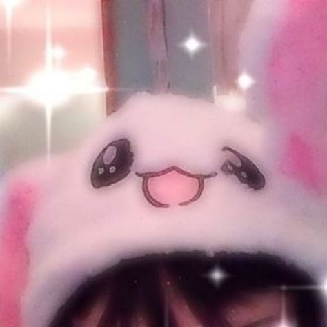 2020 Pfp, Kawaii Goth Aesthetic, Alt Pfp, Chicas Punk Rock, Kawaii Emo, Bunny Hat, Cartoon World, Sketches Simple, Aesthetic Indie