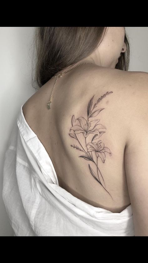 Stargazer Lilly Tattoo, Butterfly Tattoo Back, Best Feminine Tattoos, Tattoo Back Tattoo, Stargazer Lilly, Lilly Tattoo, Lillies Tattoo, Lily Flower Tattoos, Lavender Tattoo