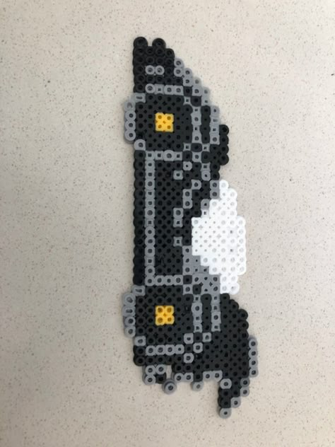 Perler Bead Ornaments Pattern, Perler Bead Ornaments, Sasuke Wallpaper, Bead Templates, Bead Ornaments, Pearl Beads Pattern, Naruto And Sasuke Wallpaper, Hama Beads Design, Perler Bead Templates