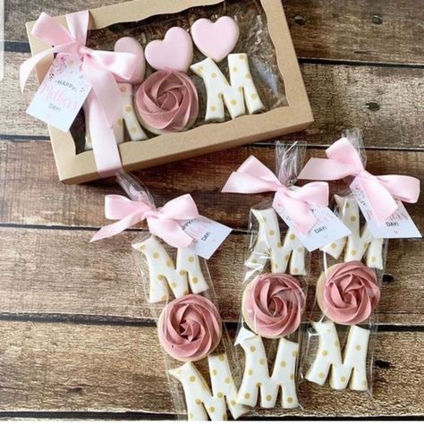 Mother's Day Crafts For Toddlers, Mothers Day Cookies, Cakes Aesthetic, Mothers Day Desserts, Aesthetic Cake, Royal Iced Cookies, Crafts For Toddlers, Desserts Cake, Soya Mumu