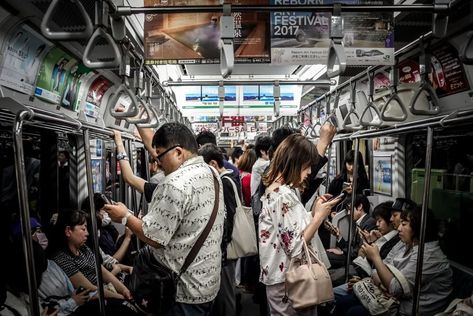 Street Photography Tips, Quitting Social Media, Digital Minimalism, Attention Span, Social Impact, Screen Time, Japan Travel, Business Fashion, Photography Tips