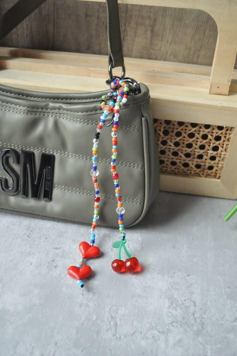 Personalised Chunky Heart Cherry Beaded Bag Charm Cute Cherry Glass Bead Bag Tag Handbag Accessory - Etsy Bead Bag, Beaded Bag, Handbag Charms, Beaded Keychains, Bag Tag, Beaded Bags, Diy Charms, Heart Beads, Diy Bag