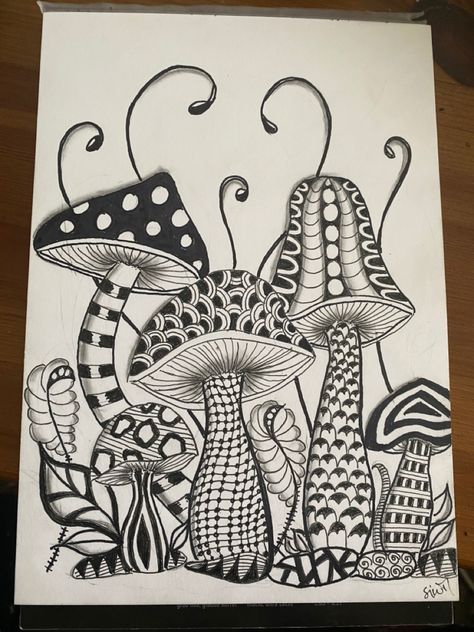 Zentangle Art Mushroom, Zentangle Mushrooms Pattern, Mushrooms Zentangle, Doodle Art Mushroom, Mushroom Doodle Art, Zentangle Mushrooms, Unique Zentangle Drawings, Mushroom Doodle, Zantangle Art