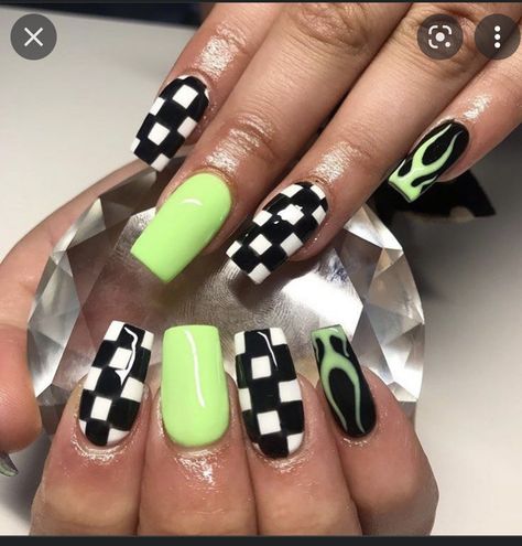 Flame Nails Green, Flame And Checkered Nails, Dirt Bike Nails, Green Flame Nails, Green Checkered Nails, Checker Nails, Racing Nails, Acrilyc Nails, Semi Nails