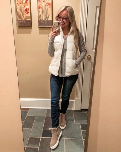 Off White Vest Outfits For Women, White Gilet Outfit, Cream Puffy Vest Outfit, Ivory Vest Outfit, Navy Puffer Vest Outfit, White Puffer Vest Outfits For Women, Cream Puffer Vest Outfit, White Vest Outfits For Women, Cream Vest Outfit