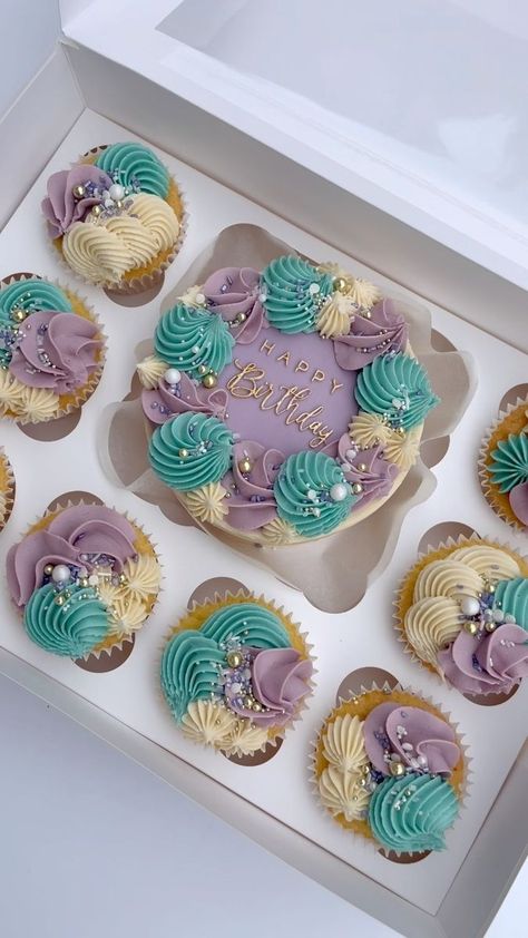 Sophie’s Cupcakes and Bakes on Reels | Rui Da Silva · Touch Me Bento And Cupcake Set, Cupcake Hamper, Christmas Bento, Birthday Hairstyle, Cupcake Arrangements, Cake Bento, Modern Birthday Cakes, Bento Cakes, Peacock Teal