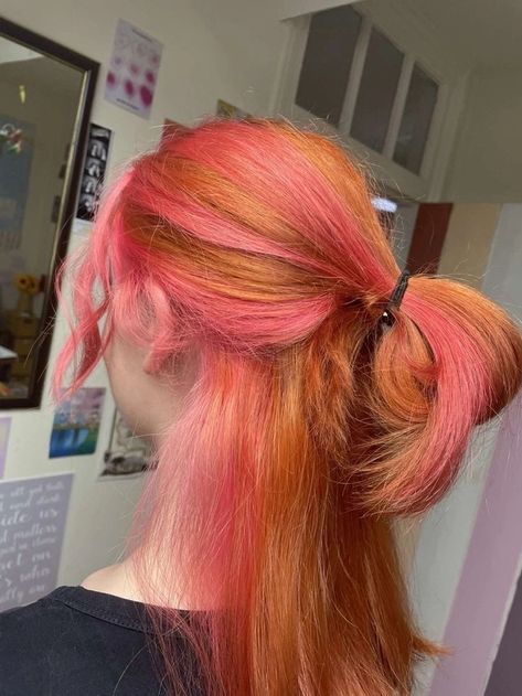 Natural Red And Pink Hair, Orange Streaks In Blonde Hair, Pink On Ginger Hair, Ginger Blonde And Pink Hair, Ginger To Pink Hair, Hair Dye Ideas For Gingers, Ginger Pink Highlights, Copper Hair Pink Highlights, Pink Orange Hair Color