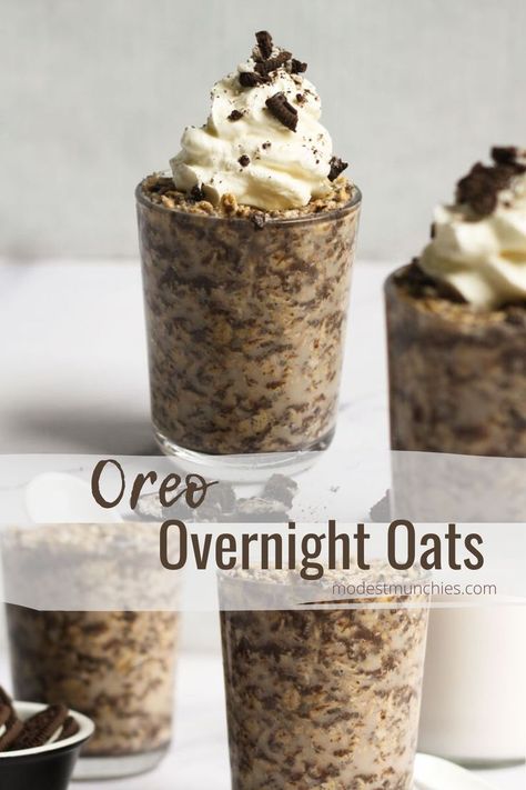 Cookie Dough Over Night Oats, Oreo Chia Pudding, Oreo Overnight Oats Healthy, Oreo Cheesecake Overnight Oats, Overnight Oats Oreo, Overnight Oats Calories, Oreo Oatmeal, Oreo Overnight Oats, Overnight Oats Without Yogurt