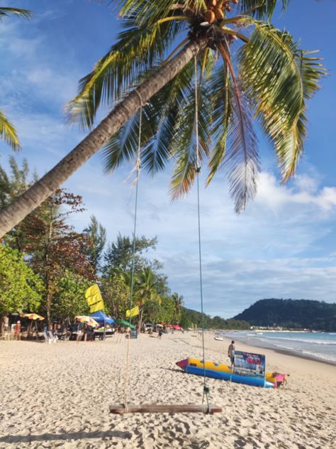 Patong beach in Phuket island, Thailand Thailand Pukhet, Diving Thailand, Thailand Culture, Thailand Places, Ao Nang Beach, Koh Samui Beach, Food Thailand, Phuket Island, Thailand Fashion