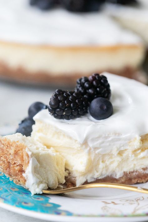 Ricotta Cheesecake with Whipped Sour Cream Topping - Sugar and Charm Recipes With Ricotta, Recipes With Ricotta Cheese, Sour Cream Topping, Ricotta Cheesecake, Cheesecake Dessert, How To Make Cheesecake, Cookie Crust, Ricotta Cheese, Tortellini