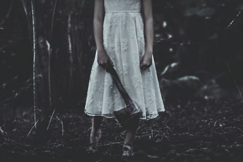 Astrology Tumblr, Southern Gothic Aesthetic, Creepy Photography, Horror Photography, American Gothic, Southern Gothic, Halloween Photoshoot, Sharp Teeth, Gothic Aesthetic