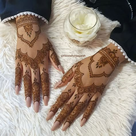 Wedding Henna Designs, Indian Henna Designs, Henna Designs Back, Palm Mehndi Design, Simple Mehendi Designs, Modern Henna Designs, Latest Henna Designs, Very Simple Mehndi Designs, Modern Mehndi Designs