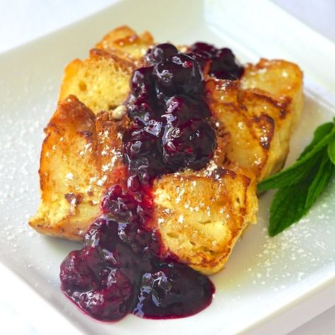 Bread Pudding French Toast with Mixed Berry Compote We are huge fans of bread pudding at our house and you will find several bread pudding variations here on Rock Recipes. Spouse in particular is very, very fond of bread pudding; it and Sticky Toffee Pudding are her ultimate favorite desserts.  We had a bumble-berry bread … Bread Pudding French Toast, Pudding French Toast, Mixed Berry Compote, Bread Pudding Easy, Brunch Bread, Rock Recipes, French Toast Breakfast, Berry Compote, Blueberry French Toast