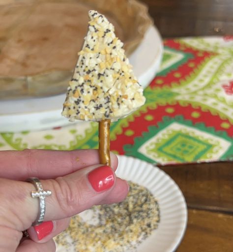 Christmas Tree Cheese Wedge - Crazy Busy Mama Laughing Cow Cheese Christmas Trees, Cheese Wedge Christmas Trees, Christmas Tree Cheese Wedges, Laughing Cow Christmas Tree, Laughing Cow Christmas Tree Appetizer, Christmas Tree Cheese, Crazy Busy Mama, Laughing Cow Cheese, Themed Recipes