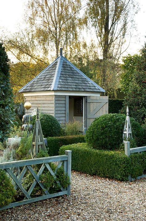 Charming potting shed. Cottage Garden Sheds, Small Shed, Garden Shed Ideas, Shed Landscaping, Shed Decor, Shed Ideas, Garden Ideas Cheap, Formal Garden, House And Garden