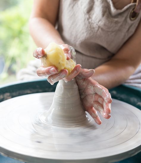 Easy Pottery Wheel Ideas For Beginners, Pottery Basics For Beginners, Beginner Wheel Throwing, How To Throw Pottery On A Wheel, Pottery Ideas Wheel Thrown Beginner, Great Pottery Throw Down, Pottery Wheel Beginners, Pottery Wheel Throwing Ideas, Throwing Wheel Pottery