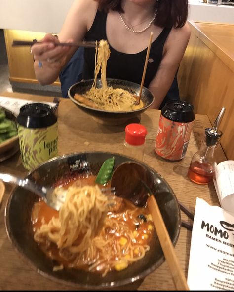 Eating Food Photoshoot, Ramen With Friends, People Eating Food, Eating With Friends, Ramen Girl, Rp Pic, Person Eating, Ramen Dinner, Friends And Food