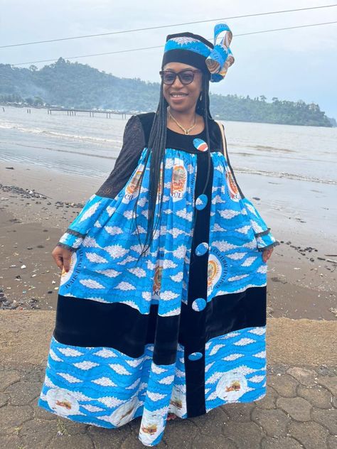 Kaba Styles African Fashion Ankara, Model Kaba Pagne, Cameroon Kaba Styles, Ankara Short And Top For Ladies, Model Kaba, Female Senator Wears, Boubou Styles For Women, Ladies Dress Hats, Baby Clothes Patterns Sewing