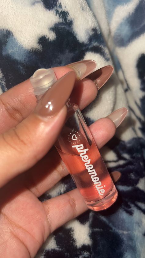 Pheromones Aesthetic, Pharamones Perfume, Pheromone Perfume For Women, Victoria Secret Perfume Body Spray, Pheromone Perfume, Perfume Body Spray, Diy Lips, Victoria Secret Perfume, Perfume Scents