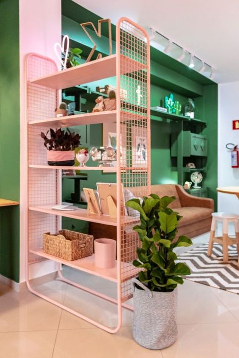 Pink Black Green Office, Cute Home Interior Design, Bright Color Office Design, Retro Beach Aesthetic Room, Interior Designer Office Studio, Pink And Green Rooms, Vintage Store Interior, Trendy Office Space, Mesa Aesthetic