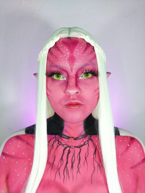 Pink Avatar Makeup, Avatar Makeup, Make Avatar, Realistic Baby Dolls, Creative Makeup Looks, Clown Makeup, Creative Makeup, Maquillaje De Ojos, Body Art