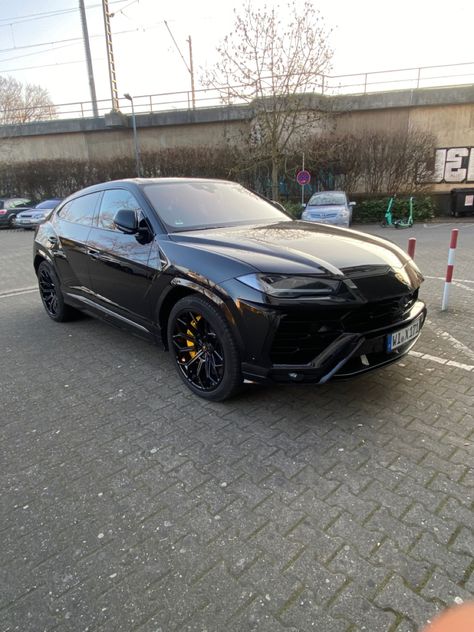 #urus #lamborghini #lambtruck #suv #black Lamb Truck Car, Lamborghini, Dream Cars, Suv, Bmw Car, Cars, Bmw, Trucks, Black