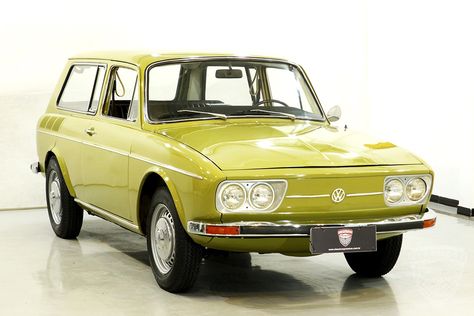 Volkswagen Variant 1972 - Verde Iguaçu - Original Volkswagen Variant, Station Wagon, Car Car, Rat Rod, Beautiful Cars, Wagons, Old Cars, Bugatti, Bentley