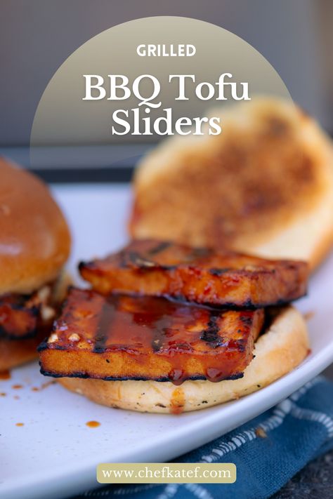 Crispy, charred tofu marinated in a spicy-sweet BBQ sauce sandwiched in between slider buns makes the perfect quick and easy poolside lunch or dinner. Grilled BBQ Tofu will be your new favorite summer main. Bbq Tofu Marinade, Tofu Bbq Recipes, Bbq Tofu Sandwich, Tofu Sliders, Grilled Tofu Recipes, Poolside Lunch, Tofu Recipes Easy, Tofu Marinade, Tofu Sandwich