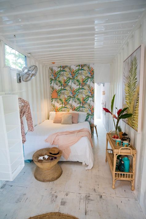 Container Bedroom, Coco Cabana, Port Vila, Diy Cabin, Tiny Houses For Rent, Shipping Container Home, Home Still, Woman Cave, Casa Container