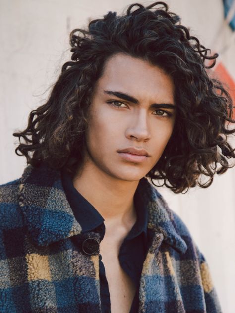 Name: Jack Pililaau  From: Phoenix, Arizona, U.S. Ethnicity: Hawaiian, German, Irish  Hair: brown  Eyes: hazel  Height: 6’3” Measurements: 34-31-? Inches Long Haired Men, Hairstyles Male, Hawaiian Hairstyles, Male Hairstyles, Drawing Hair, Perfect Face, Long Face Hairstyles, Haircut Styles, Corte De Cabelo Masculino