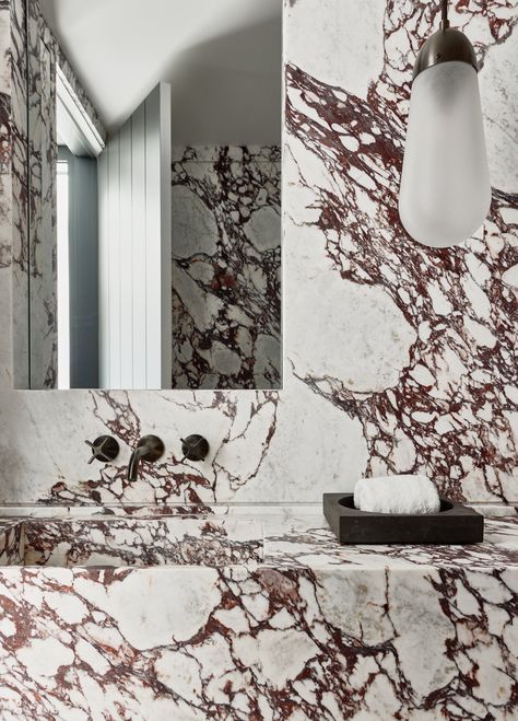 Maximalist Bathrooms, Calacatta Bathroom, Modern Marble Bathroom, Burgundy Bathroom, Marble Sink Bathroom, Abstract Model, Marble Bedroom, Hamptons Modern, Modern Luxury Bathroom