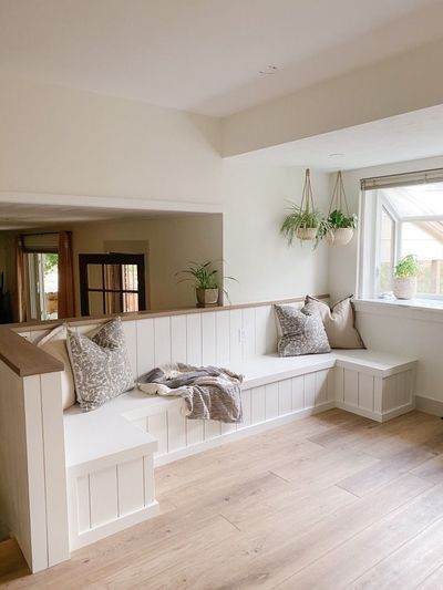 Click the link to learn how to build this easy and budget friendly DIY Built-In Banquette Seating! This bench is a perfect space saver for small dining rooms, kitchens or breakfast nooks! It is also so cute and cozy! #diningroomseating #builtinseating #builtinbench #diyfurniture #diybench #diyseating #kitchenseating #diningroomfurniture #simplediy #banquette #banquetteseating #diybanquette Build In Banquette, Diy Built In Breakfast Nook, Dining Room Banquette Seating Built Ins, Bench Built In, Banquette Seating Living Room, Built In Seating Dining, Basement Banquette, Built In Banquette Kitchen, Built In Seating Kitchen